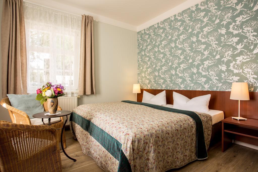 Up Hus Hotel Neuruppin Δωμάτιο φωτογραφία