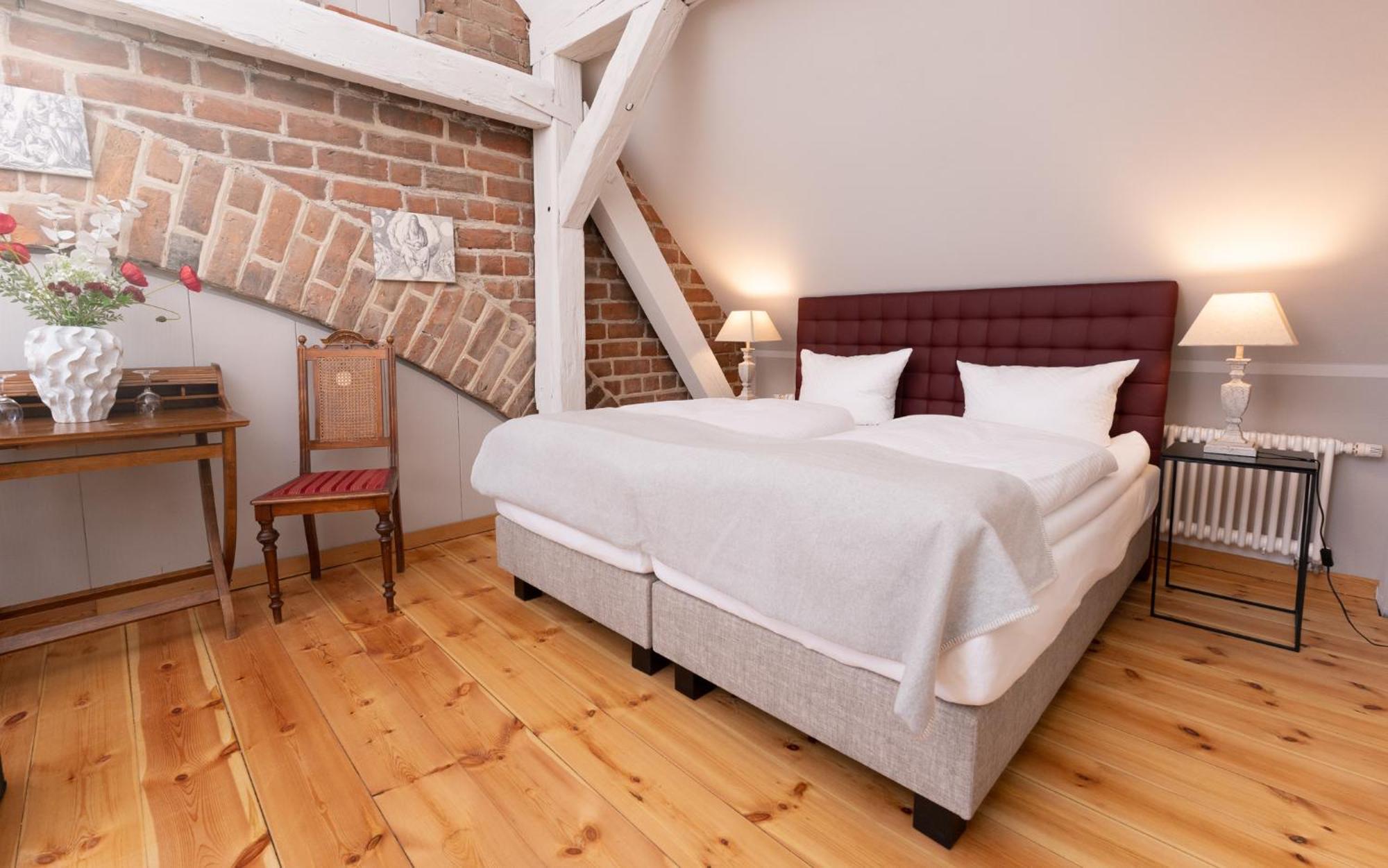 Up Hus Hotel Neuruppin Εξωτερικό φωτογραφία